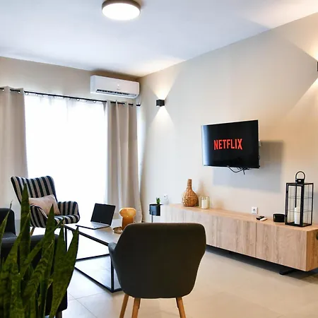 Gaia Modern House Lefkímmi