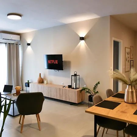 Gaia Modern House Apartment Lefkímmi
