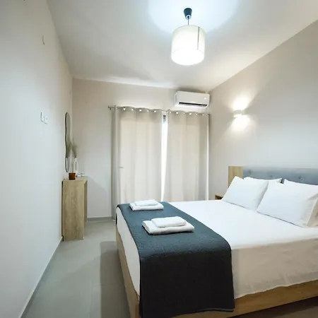 Апартаменты Gaia Modern House Лефкими